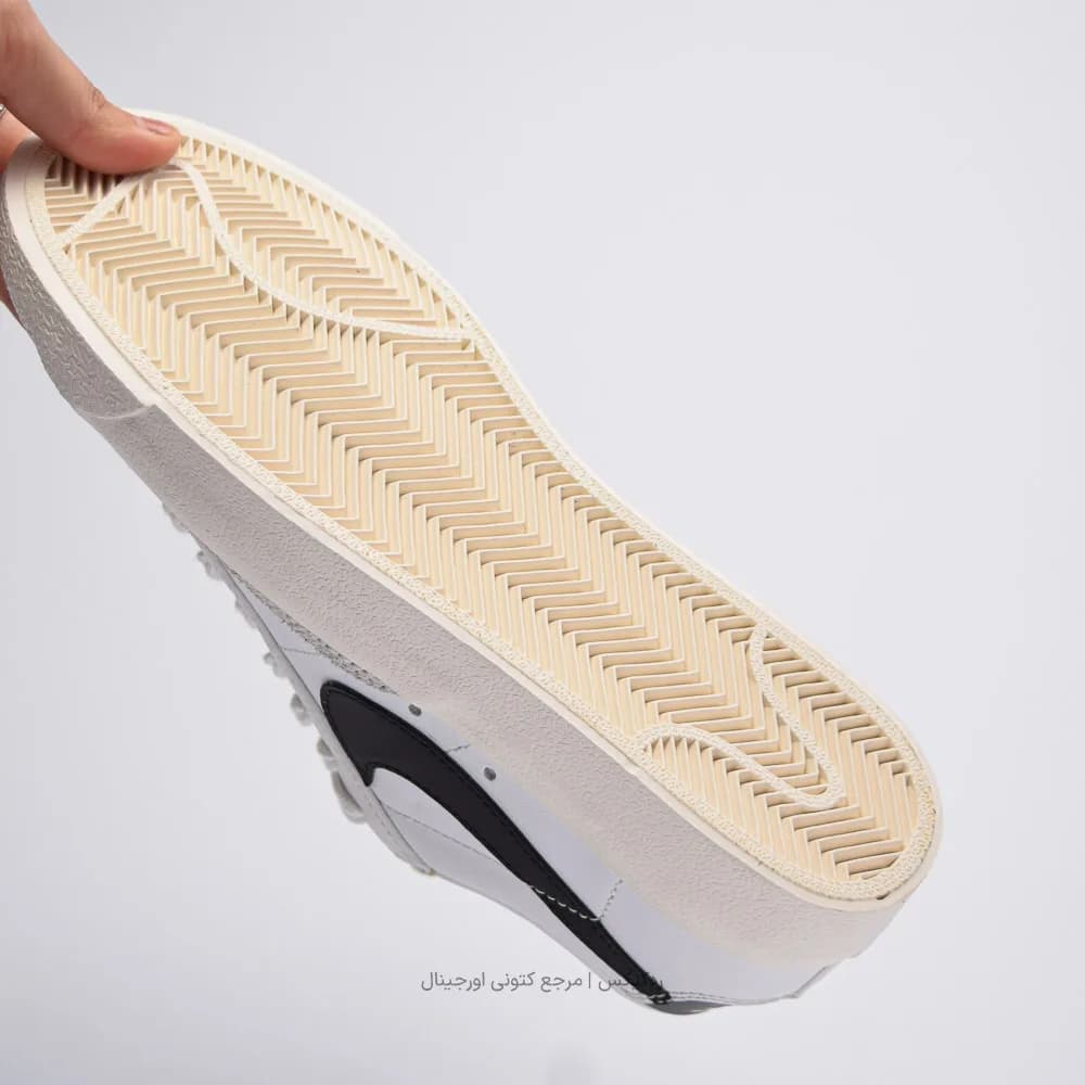 کتونی Nike مدل Blazer Low ’77 – DC4769-102 — تصویر ۳