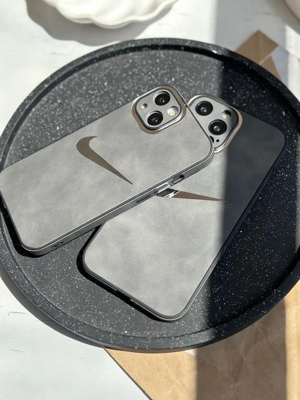 قاب Grey Nike (کدC1383) — تصویر ۲