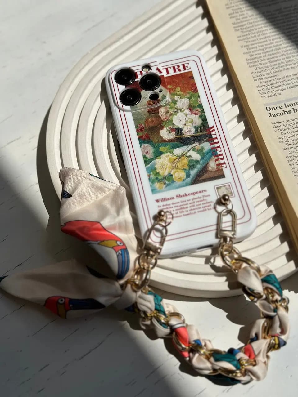 قاب William Shakespeare بند دار (کدC1350) — تصویر ۳