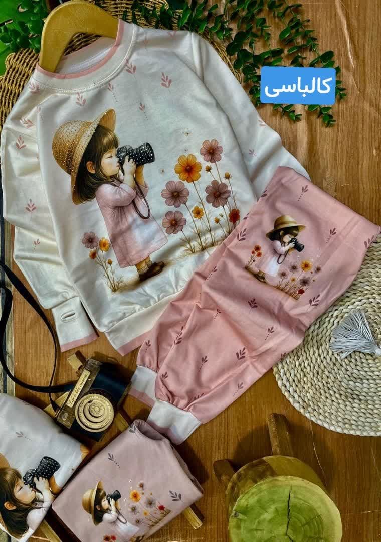 بلوز فینگردار و شلوار دختر عکاس — تصویر ۲