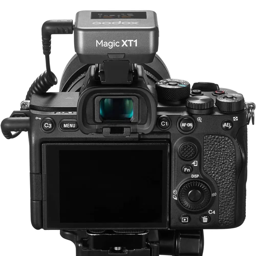 میکروفون بی سیم یقه‌ای گودکس Godox Magic XT1 2-Person — تصویر ۶