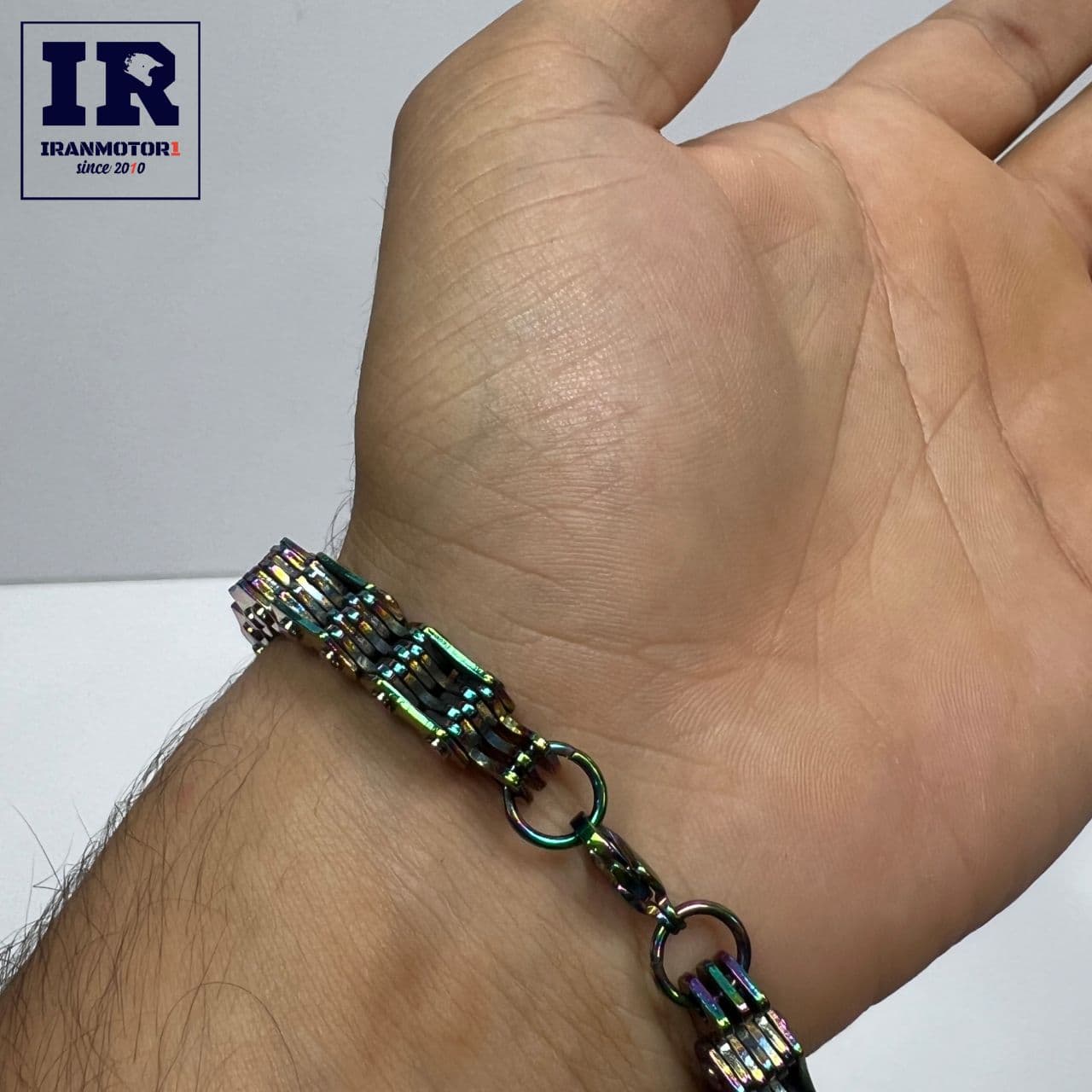 دستبند طرح زنجیر موتورسیکلت هفت رنگ درشت — تصویر ۵