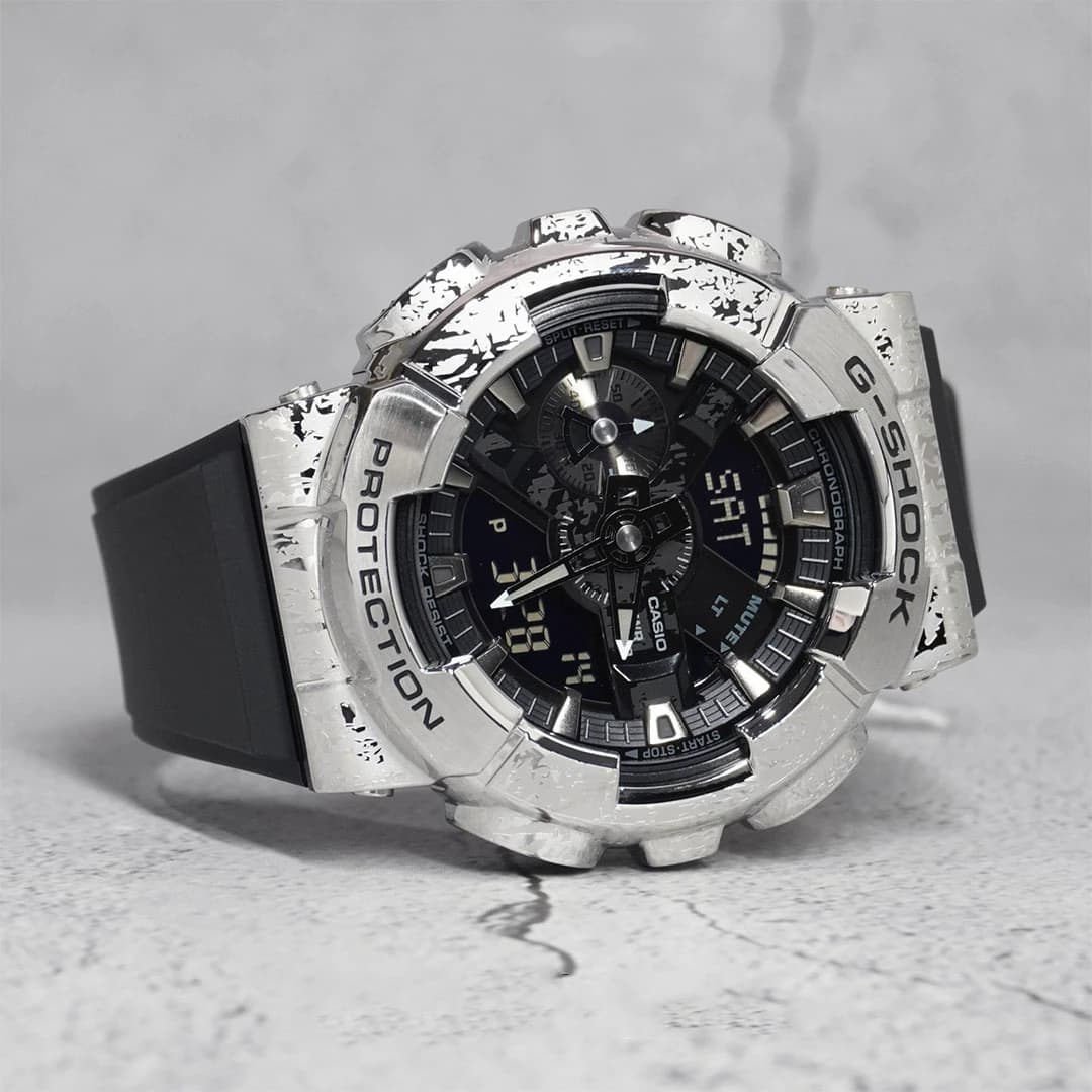 ساعت G-SHOCK مدل GM-110GC-1A — تصویر ۲