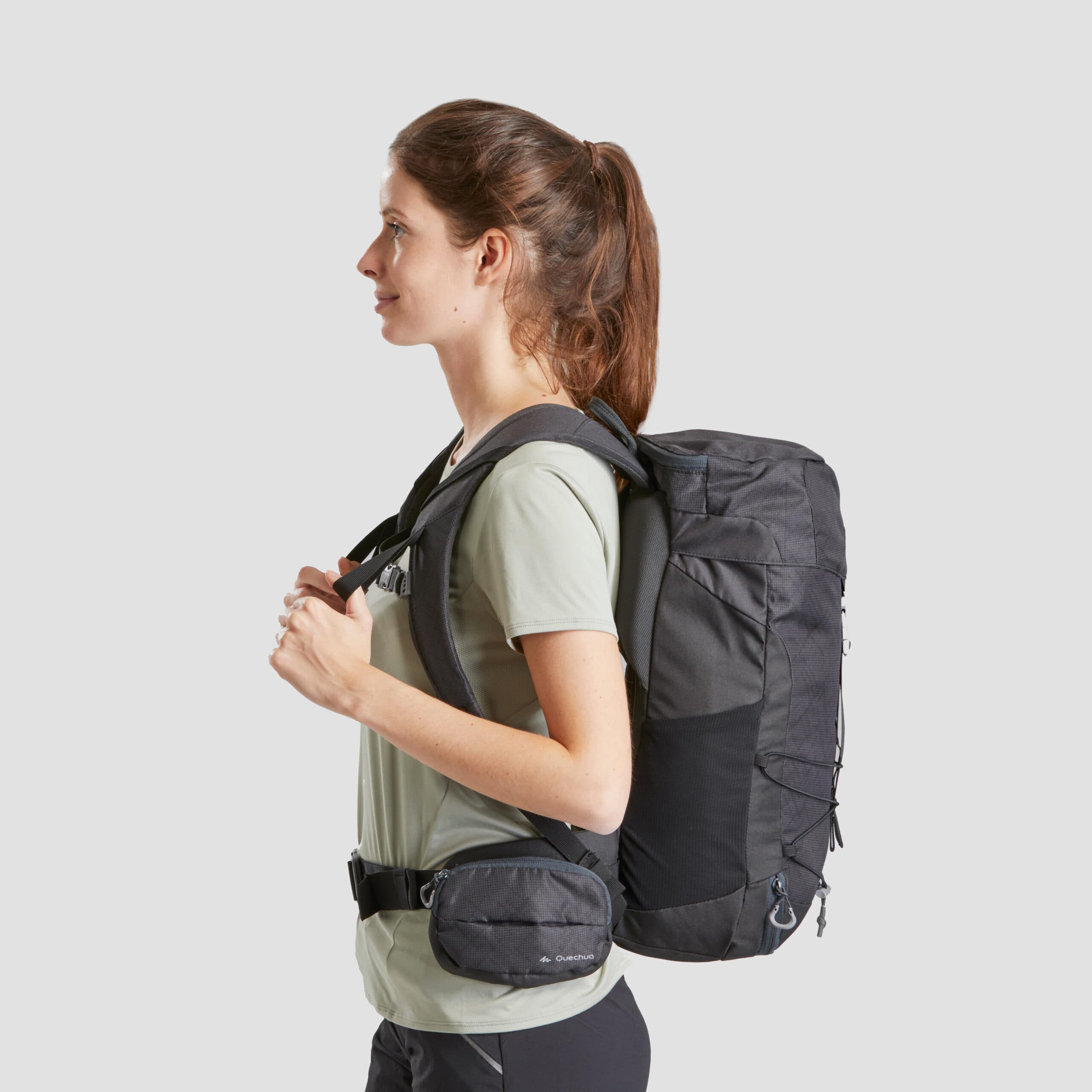 کوله پشتی کوهنوردی کچوا 20 لیتری Quechua Backpack – 20L – Dark Gray – MH100 — تصویر ۳