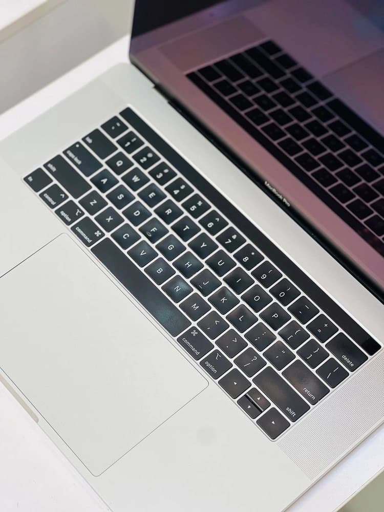 لپ تاپ اپل پرو 2018 LapTop Apple Pro — تصویر ۲
