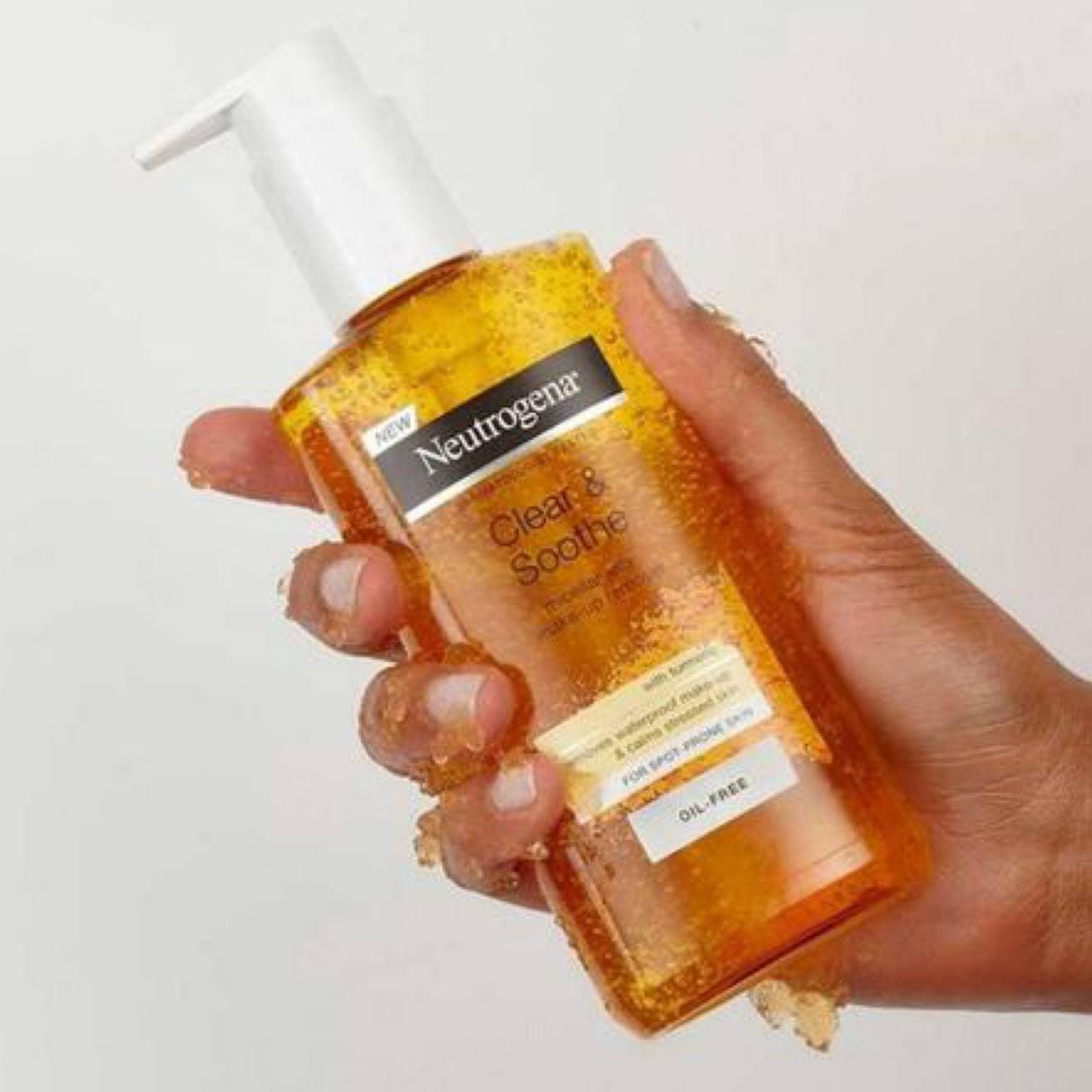 ژل شستشوی میسلار زردچوبه نوتروژینا Neutrogena — تصویر ۴