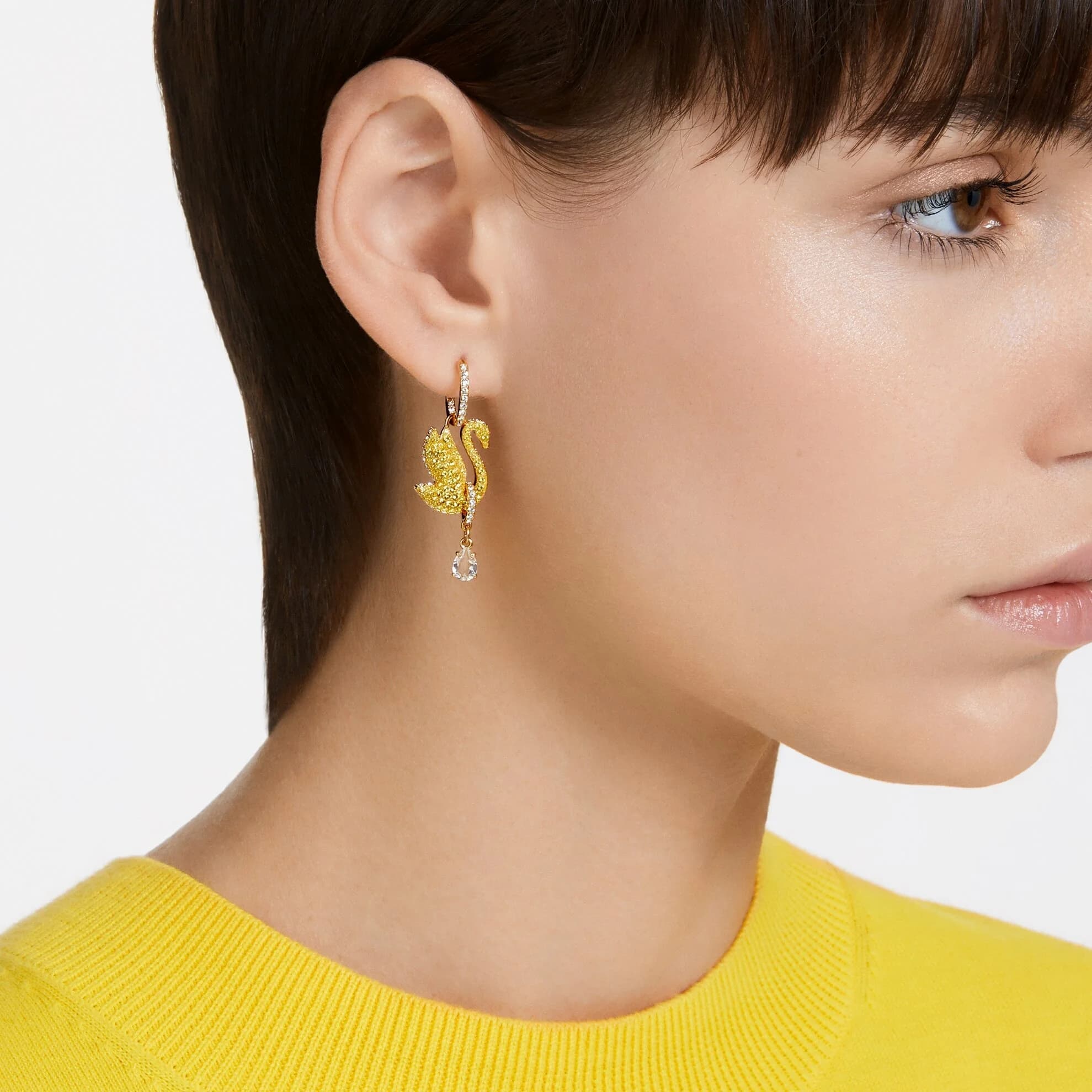 گوشواره طلایی سواروسکی اورجینال Swarovski Iconic Swan damla küpeler 5647543 — تصویر ۶