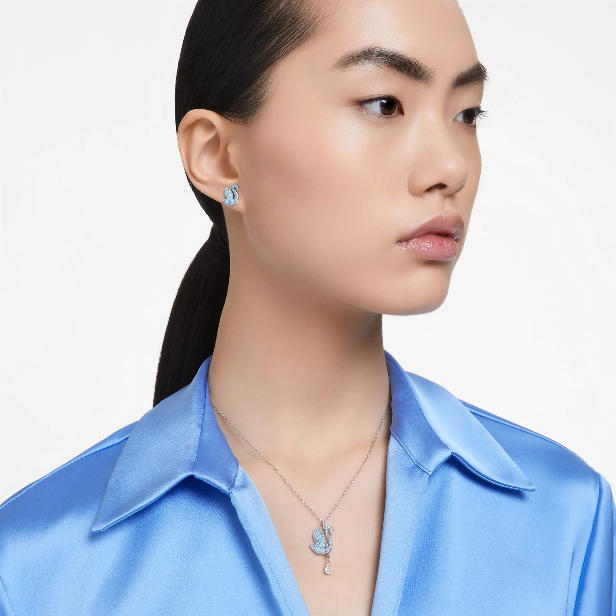 نیم ست نقره ای سواروسکی اورجینال Swarovski Iconic Swan Set 5660597 — تصویر ۲