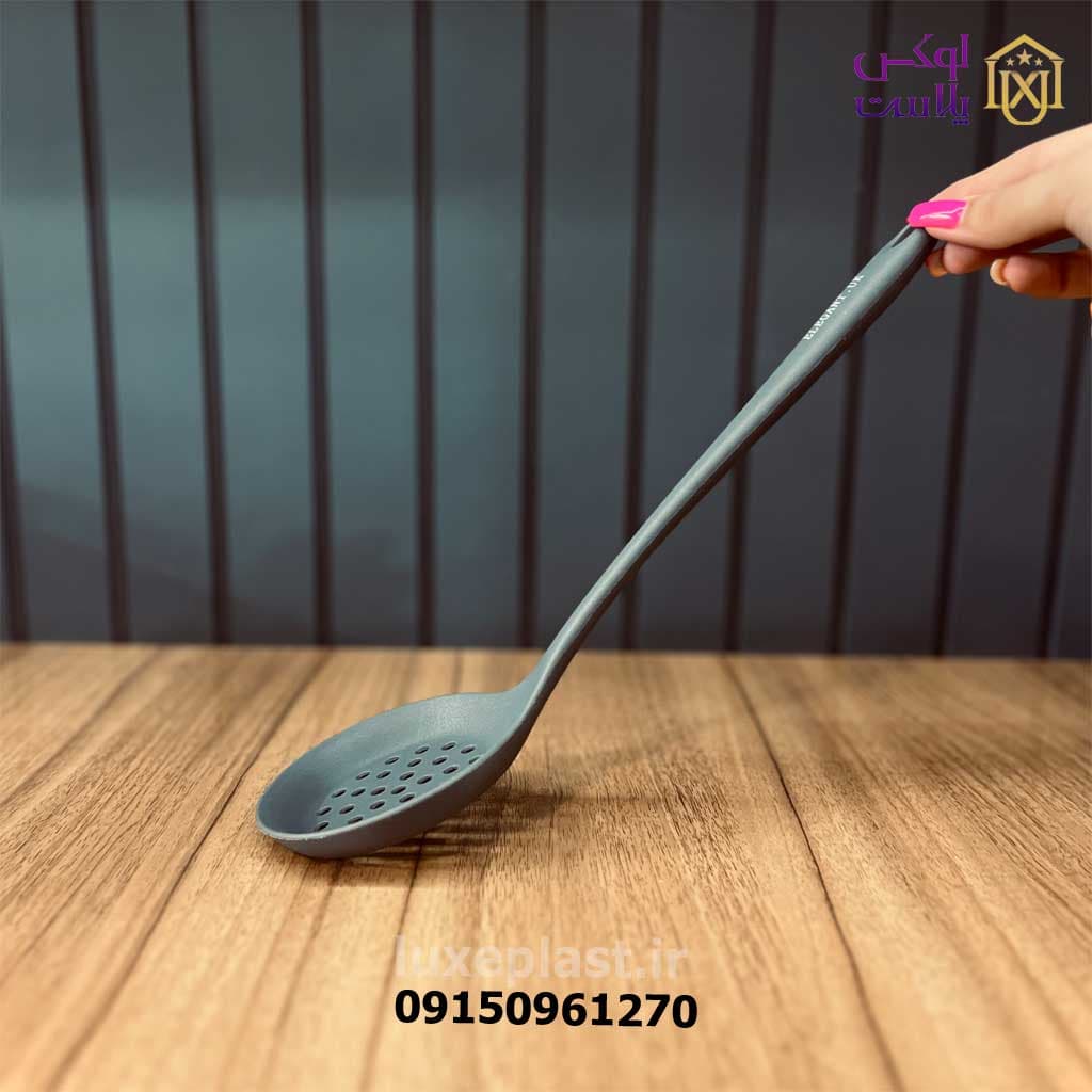 کفگیر سیلیکونی گرد سوراخ دار سایز بزرگ 6920 — تصویر ۲