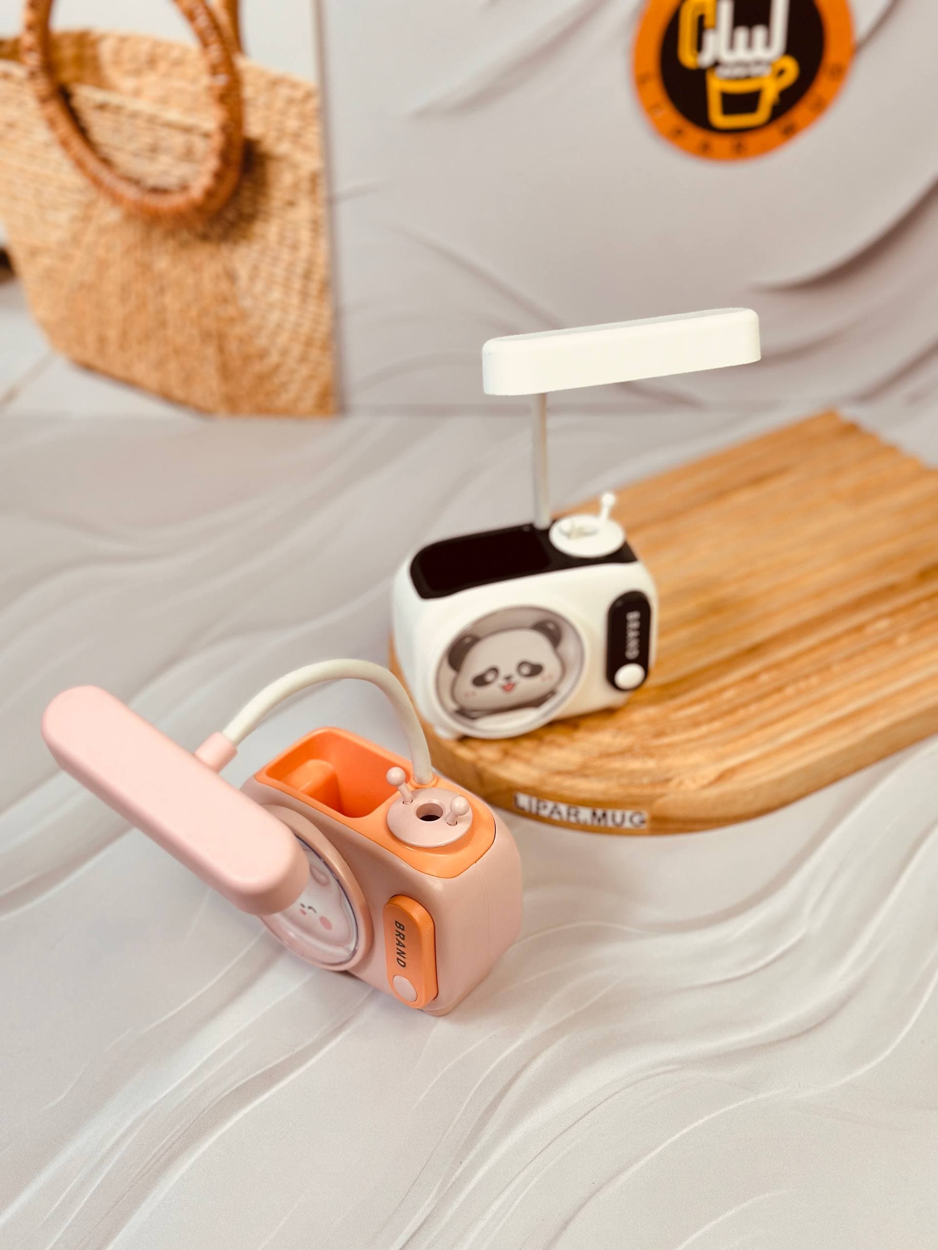 چراغ مطالعه فانتزی طرح TV کد 6204 — تصویر ۲