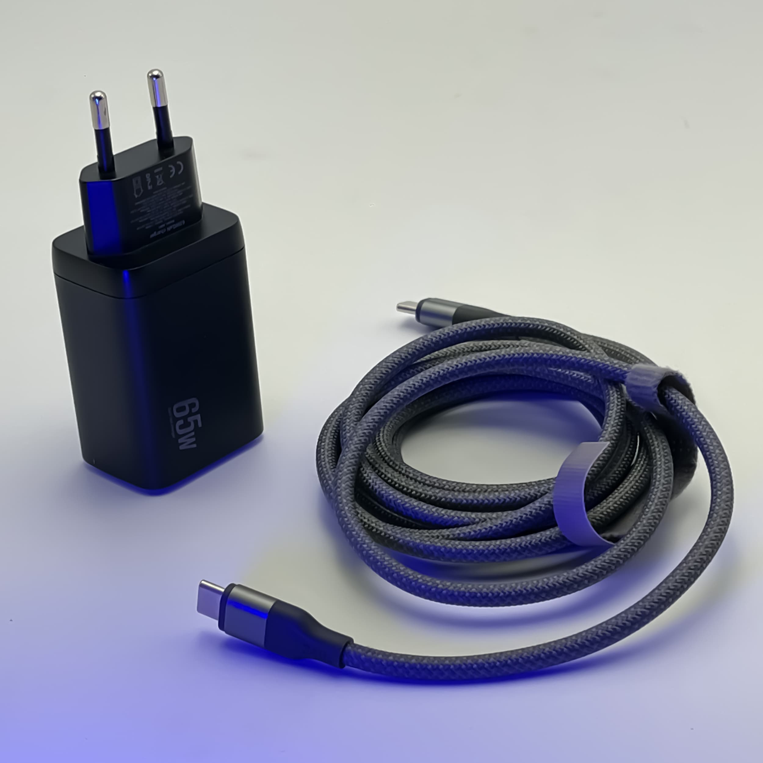 شارژر دیواری 65 وات 3 پورت وونک مدل PD65w به همراه کابل USB-C — تصویر ۷