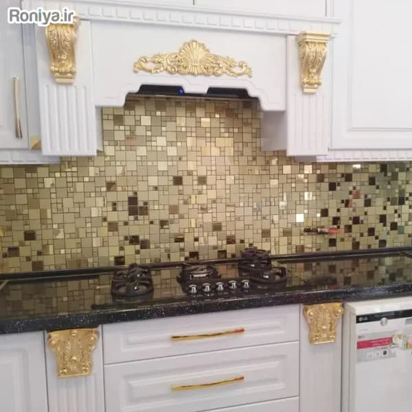 دیوارپوش بین کابینتی طلایی و لاکچری کد 22209 — تصویر ۲