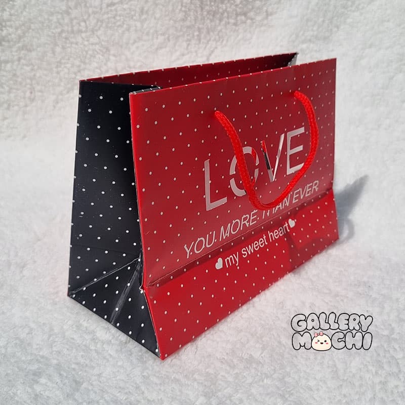 پاکت هدیه (گیفت بگ) سایز 9*15*20 سانت LOVE — تصویر ۴