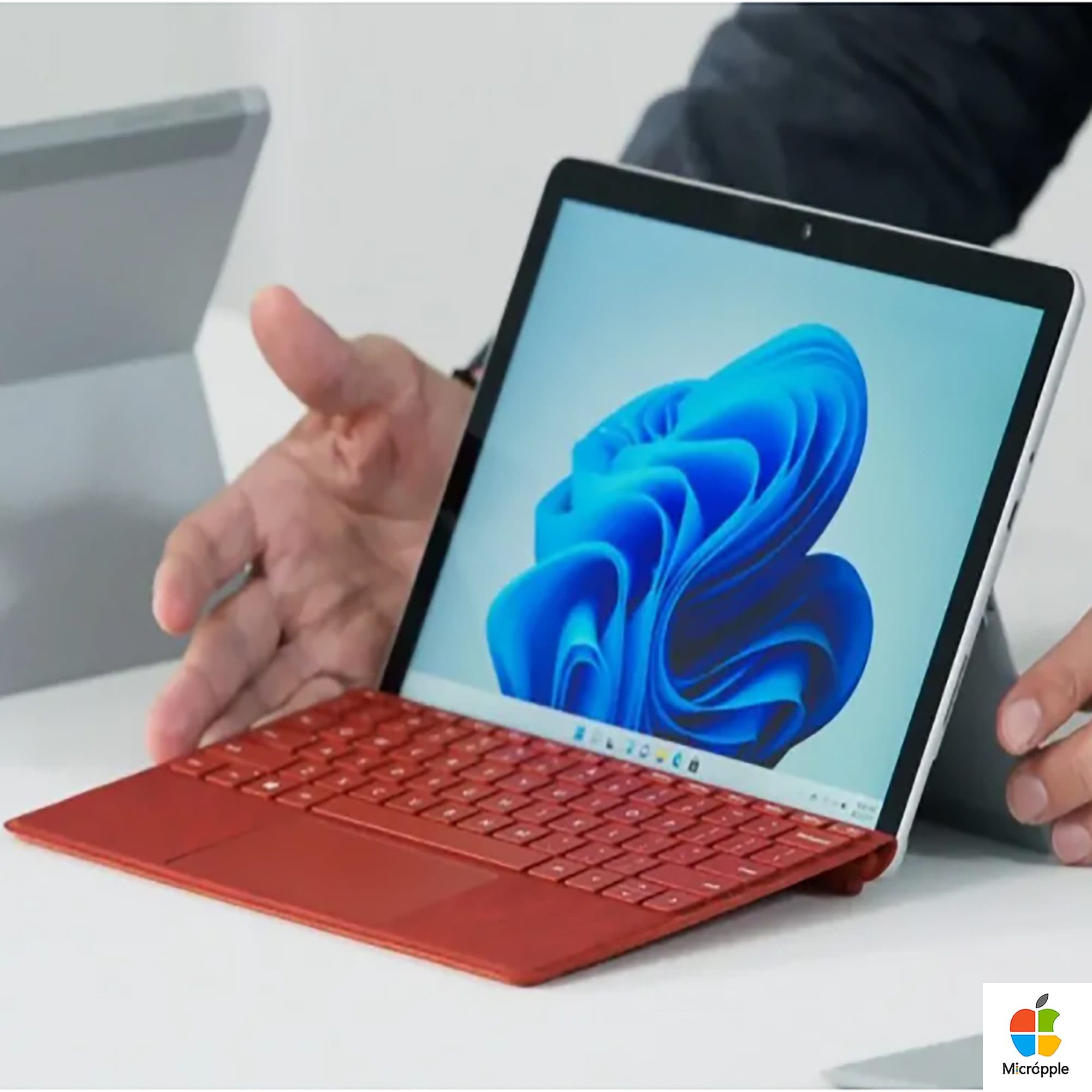 Surface GO 3 Pentium Gold 6500Y/4/64 — تصویر ۴