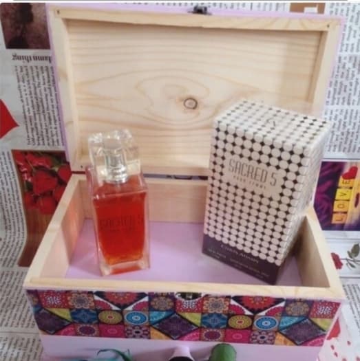 عطر ادکلن ساکرید / ساکرد 5 اصلی و اورجینال فرانسه SACRED 5 Pour Femme