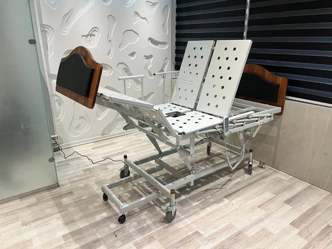 تخت هفت حالته لترال برقی با بدساید خشابی -دارای حالت صندلی شونده و لگن خور — تصویر ۵