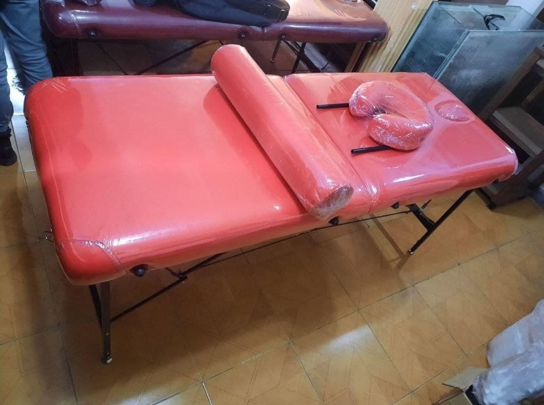 تخت پرتابل ماساژ چمدونی تاشو مدشاپ — تصویر ۷