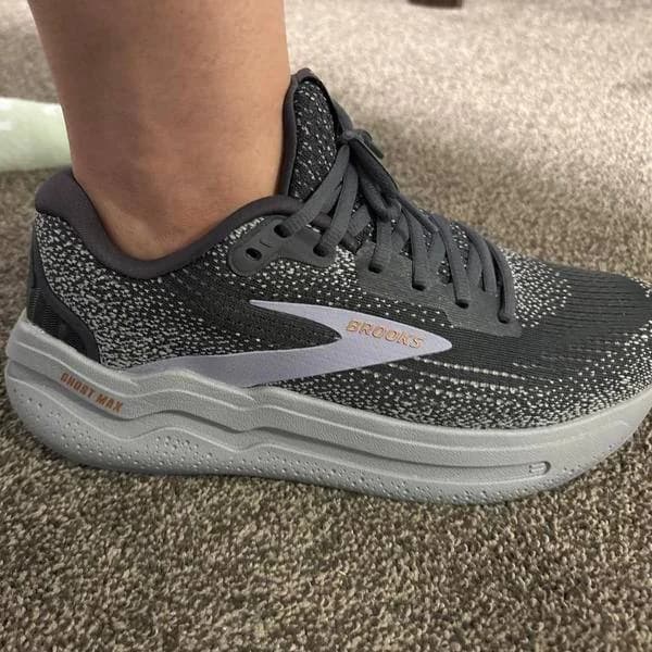کتونی رانینگ بروکس Brooks Ghost Max 2 — تصویر ۲