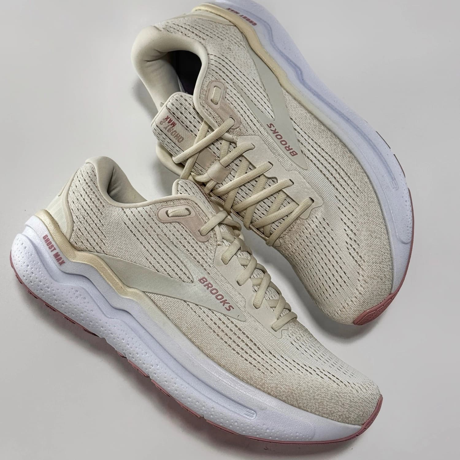 کتونی رانینگ بروکس Brooks Ghost Max 2 — تصویر ۱۲