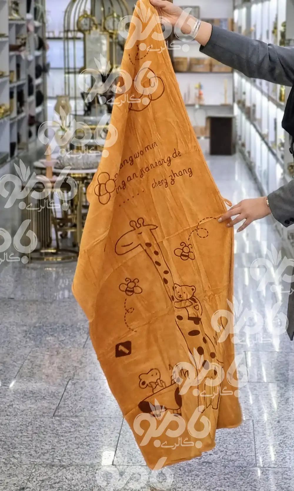 حوله استخری طرحدار 70*140 سانتی‌متر — تصویر ۲