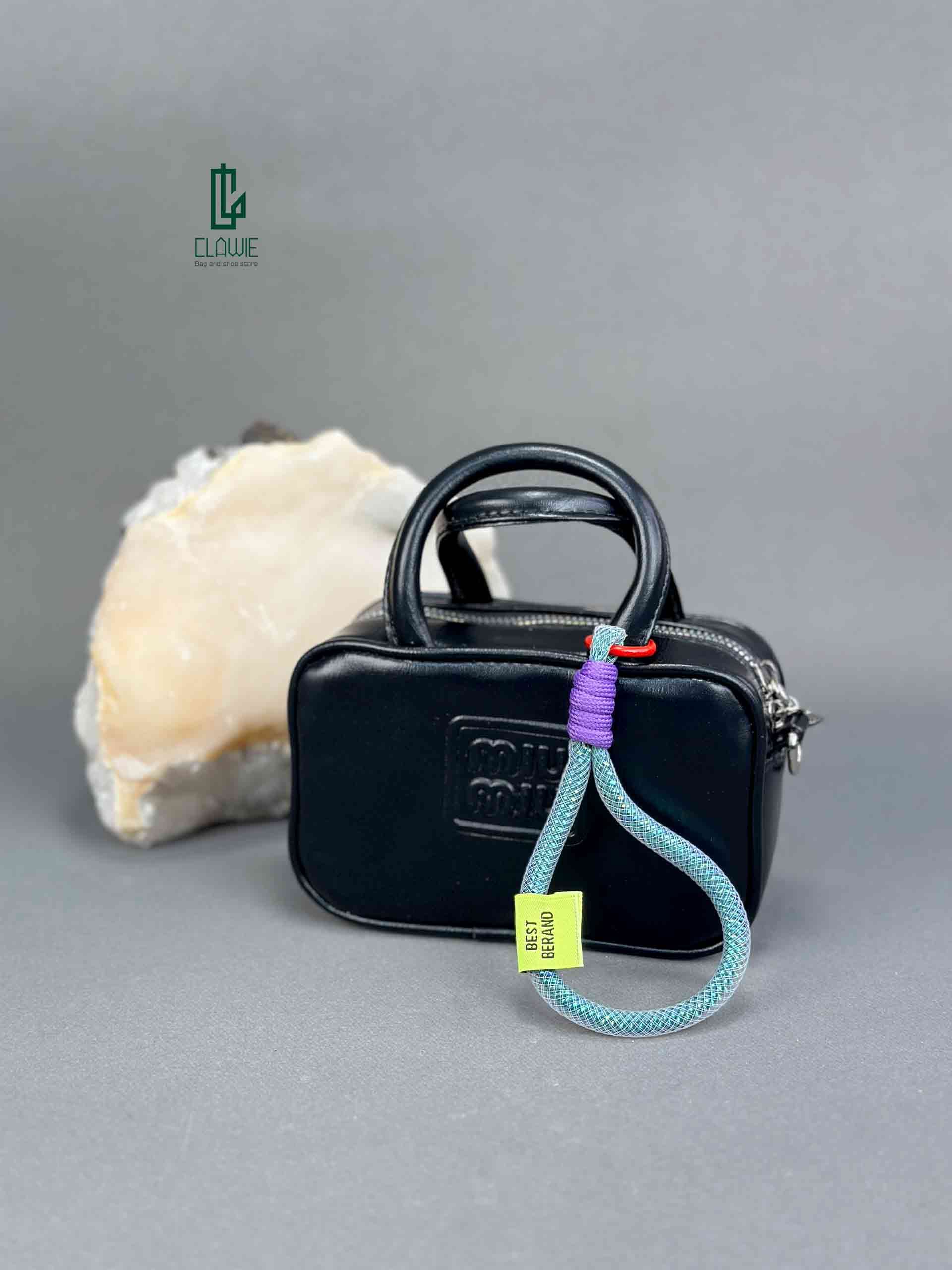 👝 کیف پاسپورتی : miumiu — تصویر ۸