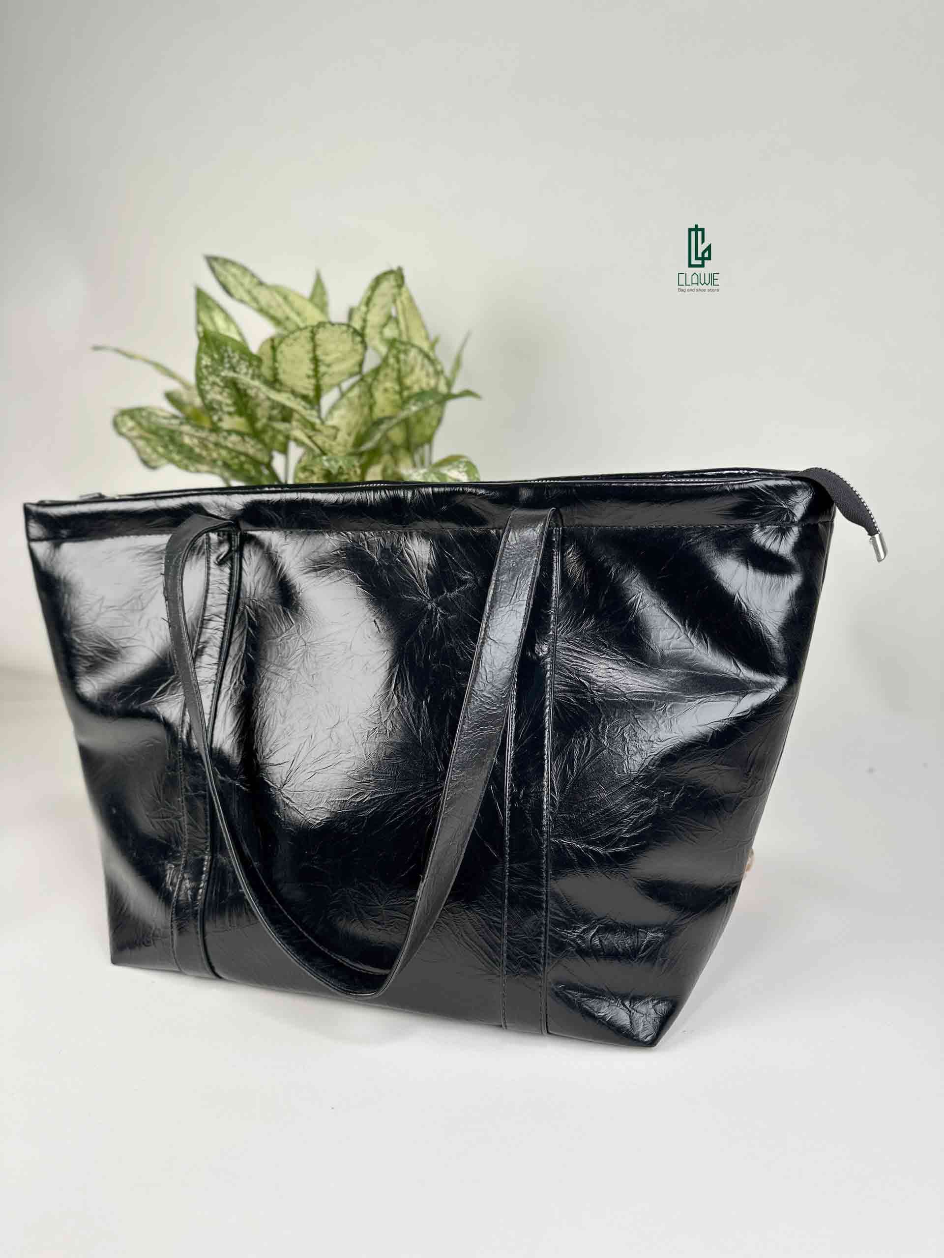 👝 کیف بزرگ : چرم ساده