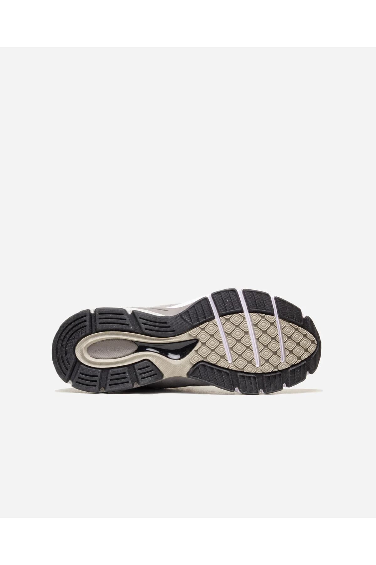 کفش اسنیکر نیو بالانس مردانه پارچه خاکستری بیسیک راسته کژوال/روزمره | New Balance U990GR4 US — تصویر ۴