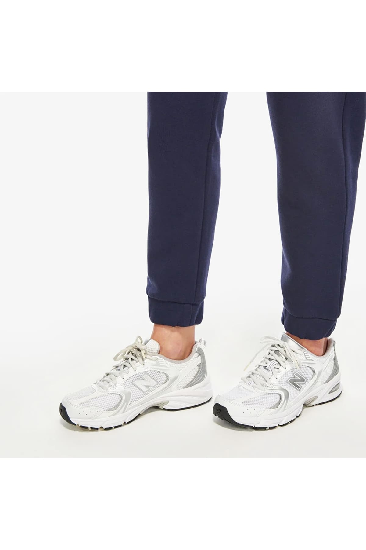 شلوار گرمکن ورزشی نیو بالانس مردانه رنگارنگ راسته اسپرت | New Balance WNP3406-NVY TR — تصویر ۴