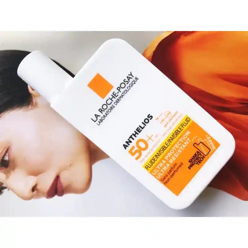 ضد آفتاب لاروش پوزای مدل فلوئید بی رنگ Fluide invisible (جعبه معیوب) — تصویر ۲