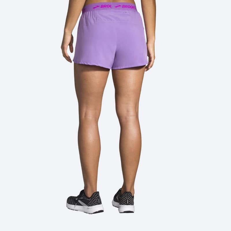 شورت ورزشی زنانه بروکس”Brooks chaser 3 یاسی — تصویر ۸