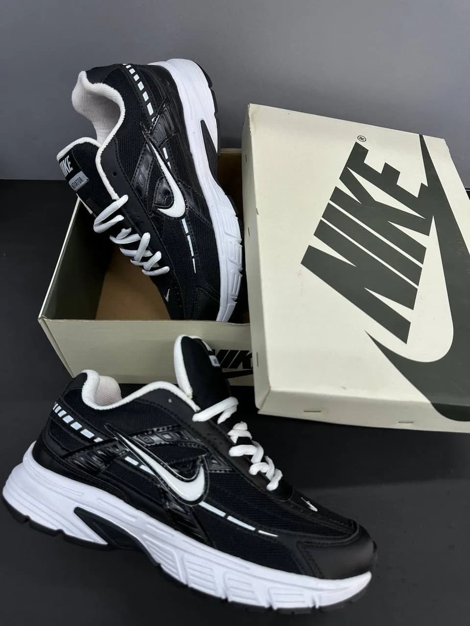 کتونی نایک اینیشییتور مشکی سفید (Nike Initiator) | پیاده روی و روزمره