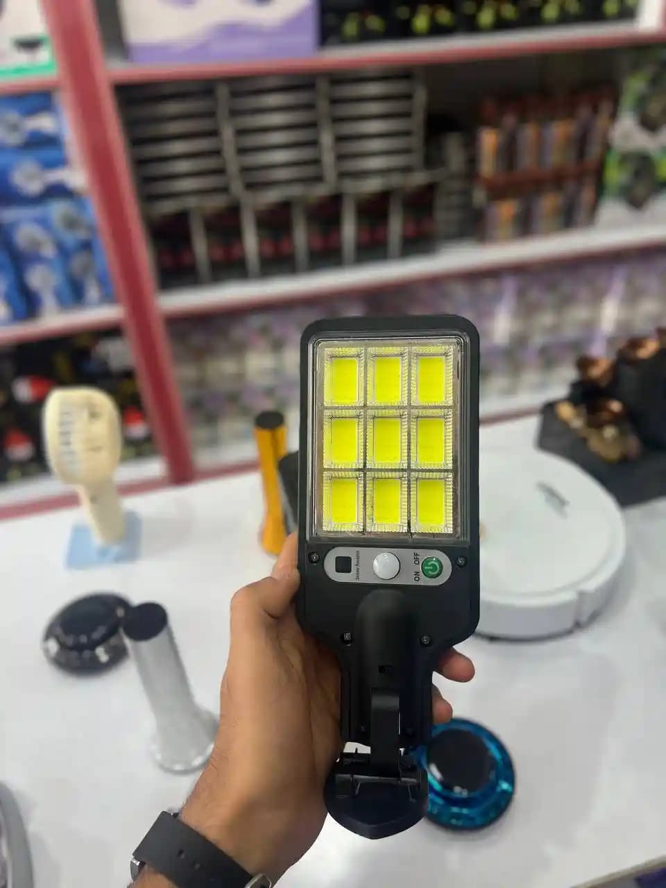 چراغ خیابانی خورشیدی سنسوردار JY-616-4 — تصویر ۳