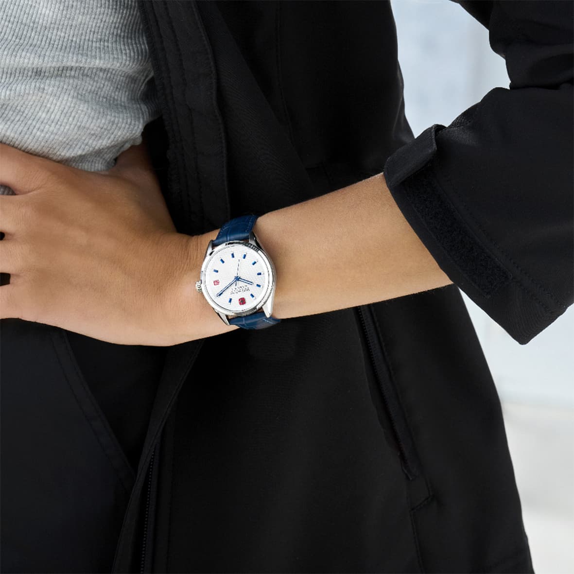 ساعت مچی زنانه سوئیس میلیتاری SWISS MILITARY مدل SMWLB2200203 — تصویر ۳