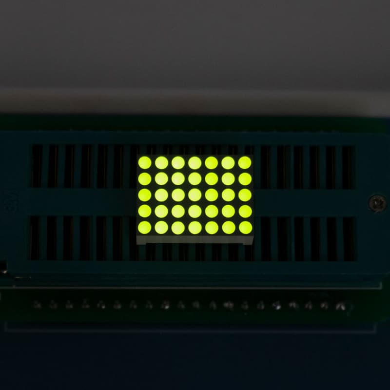 دات ماتریس 5×7 سبز 18x13mm — تصویر ۲
