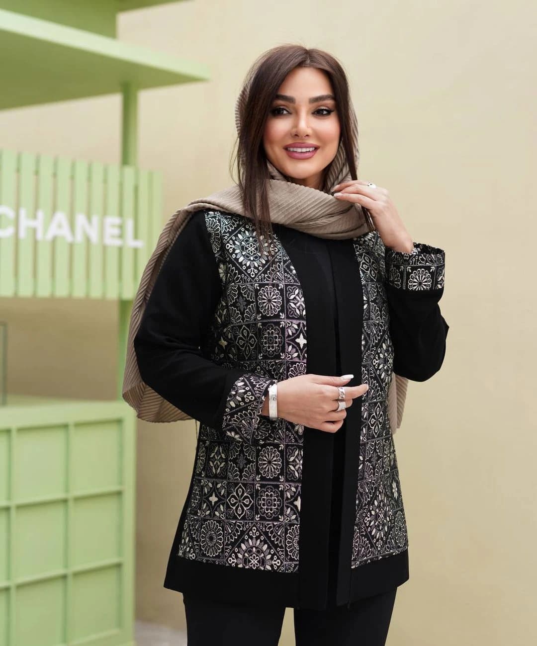 مانتو کرپ مدل هانا — تصویر ۲