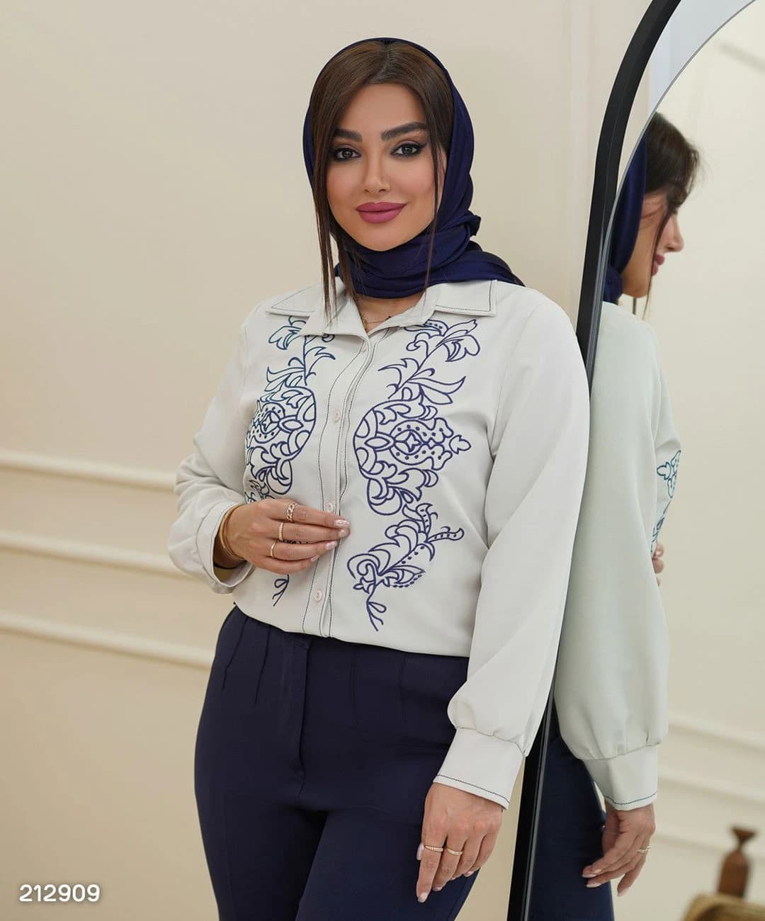 شومیز گلدوزی یقه مردانه مازراتی مدل ماریان