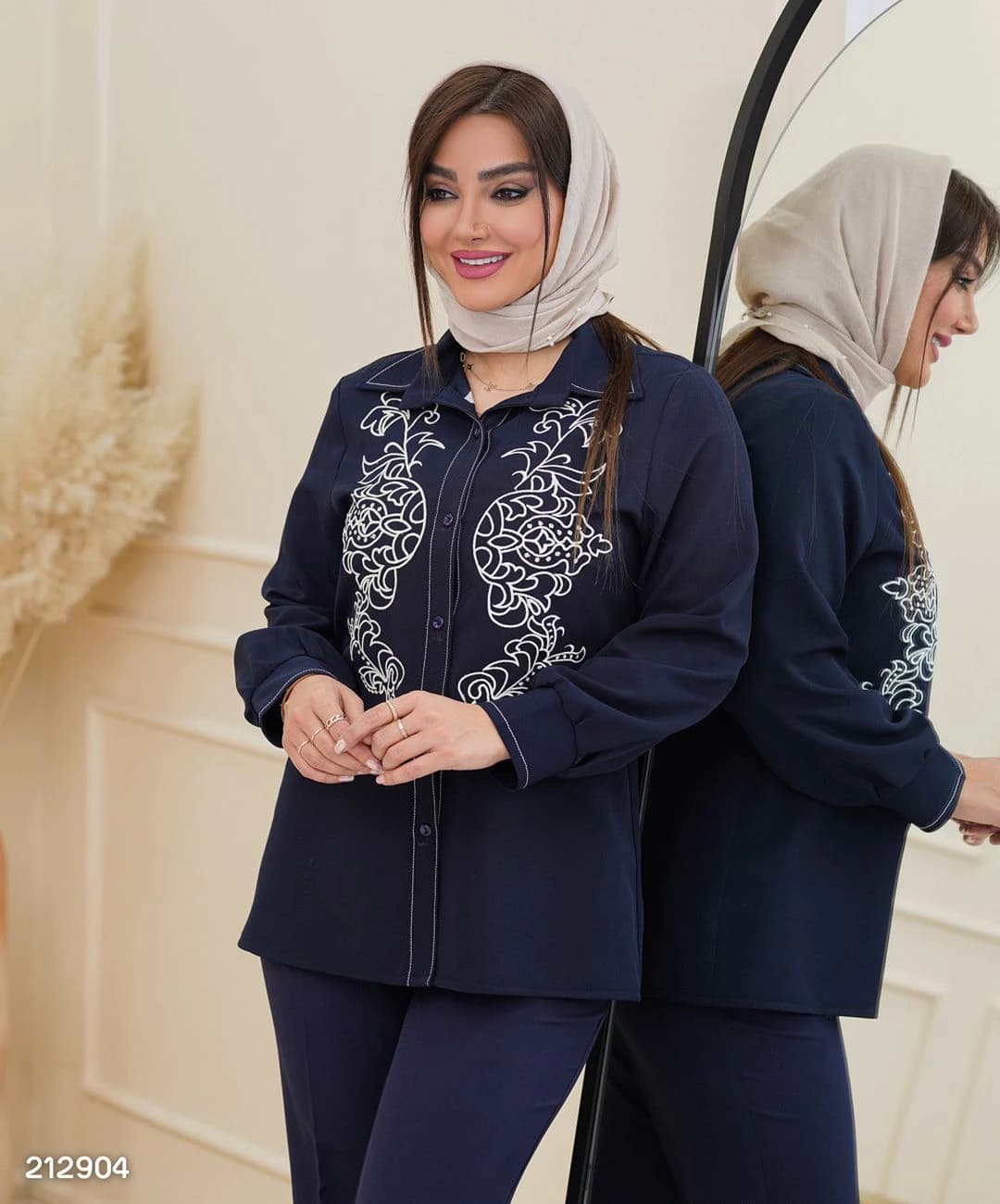 شومیز گلدوزی یقه مردانه مازراتی مدل ماریان — تصویر ۲