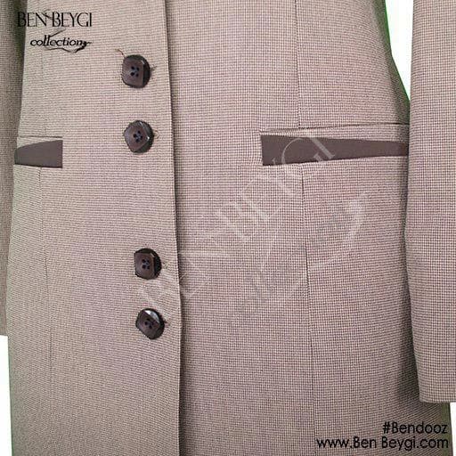 مانتو اداری کرم هشت دکمه پارچه بزیاق کد 3852 — تصویر ۳