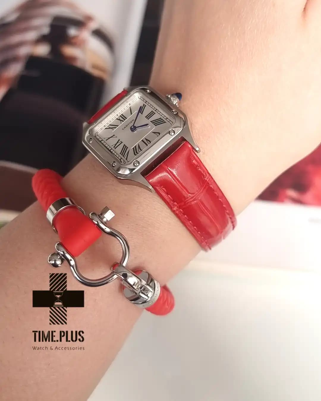ساعت کارتیر زنانه Santos dumont red strap — تصویر ۴