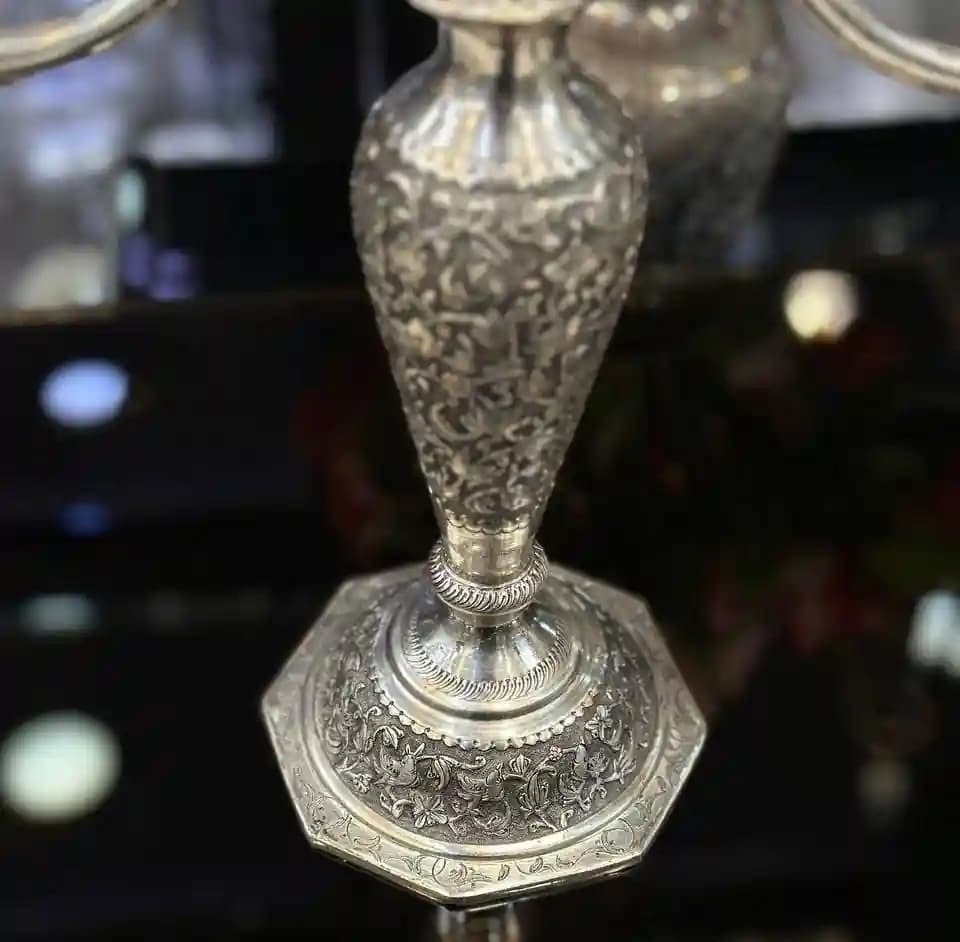 شمعدان نقره سه شاخه جفتی گل و مرغ درجه یک — تصویر ۳