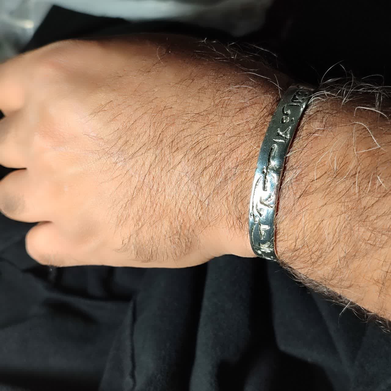 دستبند شمشیر امیرالمومنین رکاب آلیاژی حکاکی لا فتی الا علی لاسیف کد 3919 — تصویر ۴