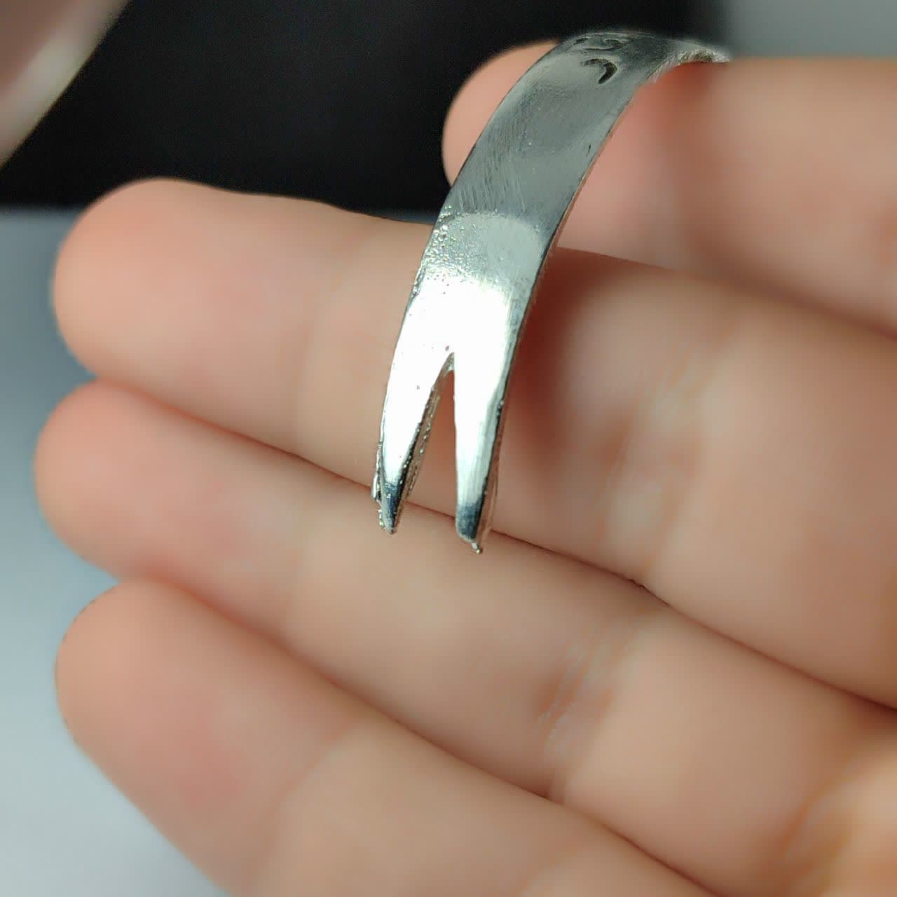 دستبند شمشیر امیرالمومنین رکاب آلیاژی حکاکی لا فتی الا علی لاسیف کد 3919 — تصویر ۲