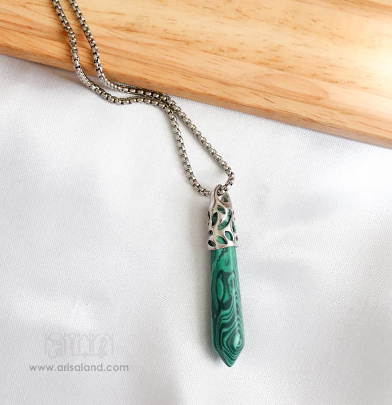 گردنبند آویز منشور مالاکیت کنگو (مرمر سبز) کد 232 — تصویر ۲
