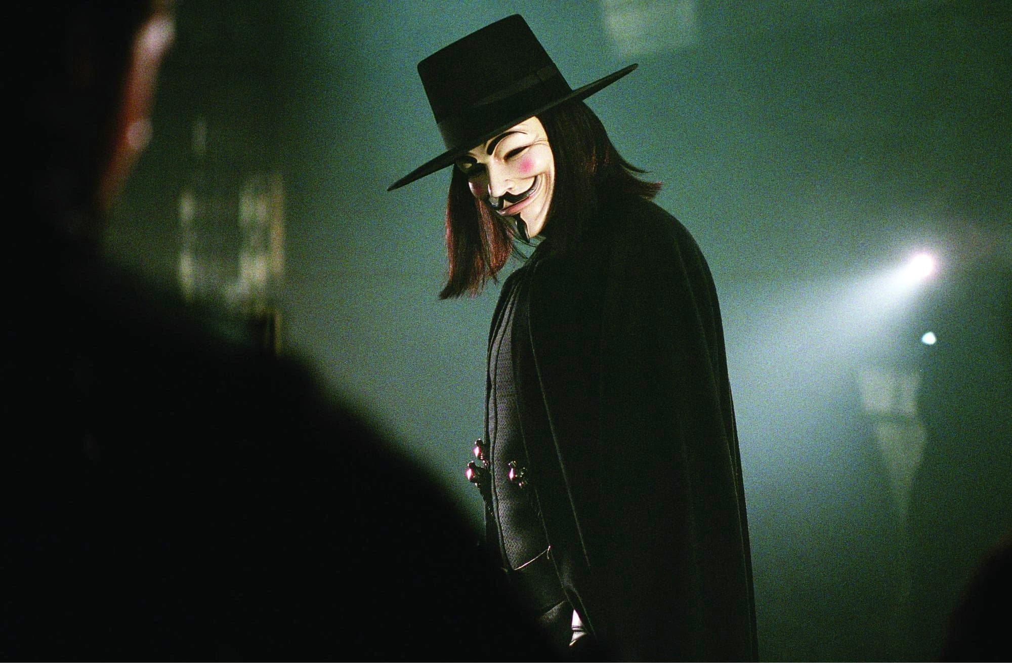 V for Vendetta – کتاب الکترونیکی انگلیسی — تصویر ۲