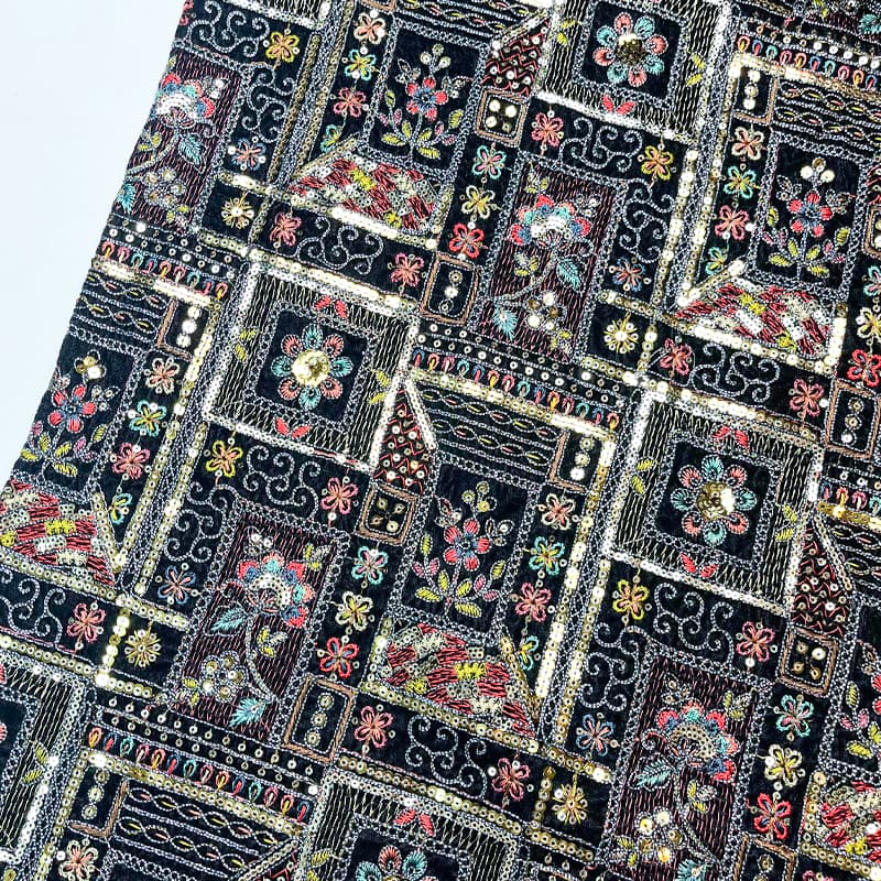 پارچه مخمل گلدوزی مشکی هندی
