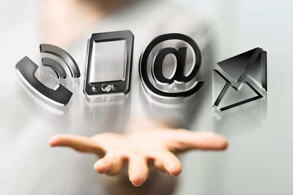 عکس استوک تماس با ما
