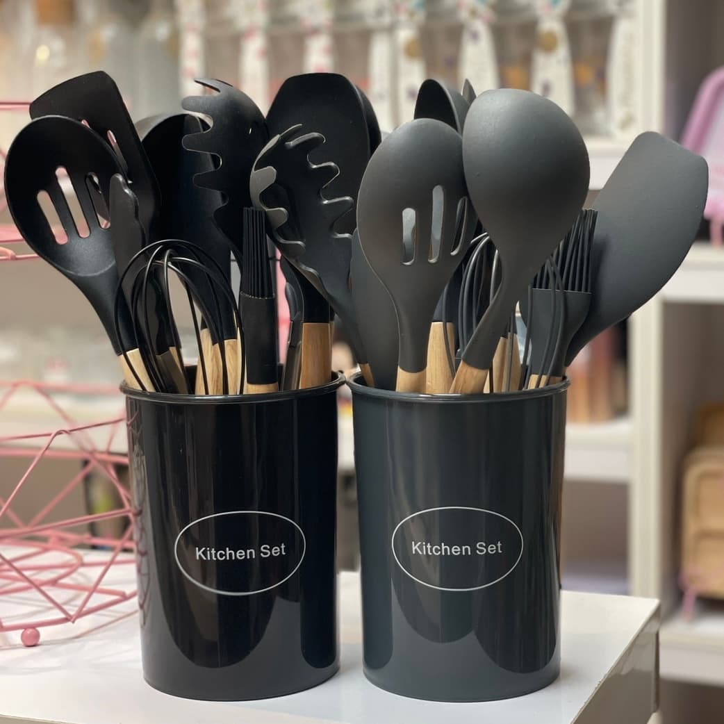ست کفگیر و ملاقه ۱۲ پارچه سیلیکونی دسته چوبی Kitchen Set-ست بزرگ — تصویر ۲