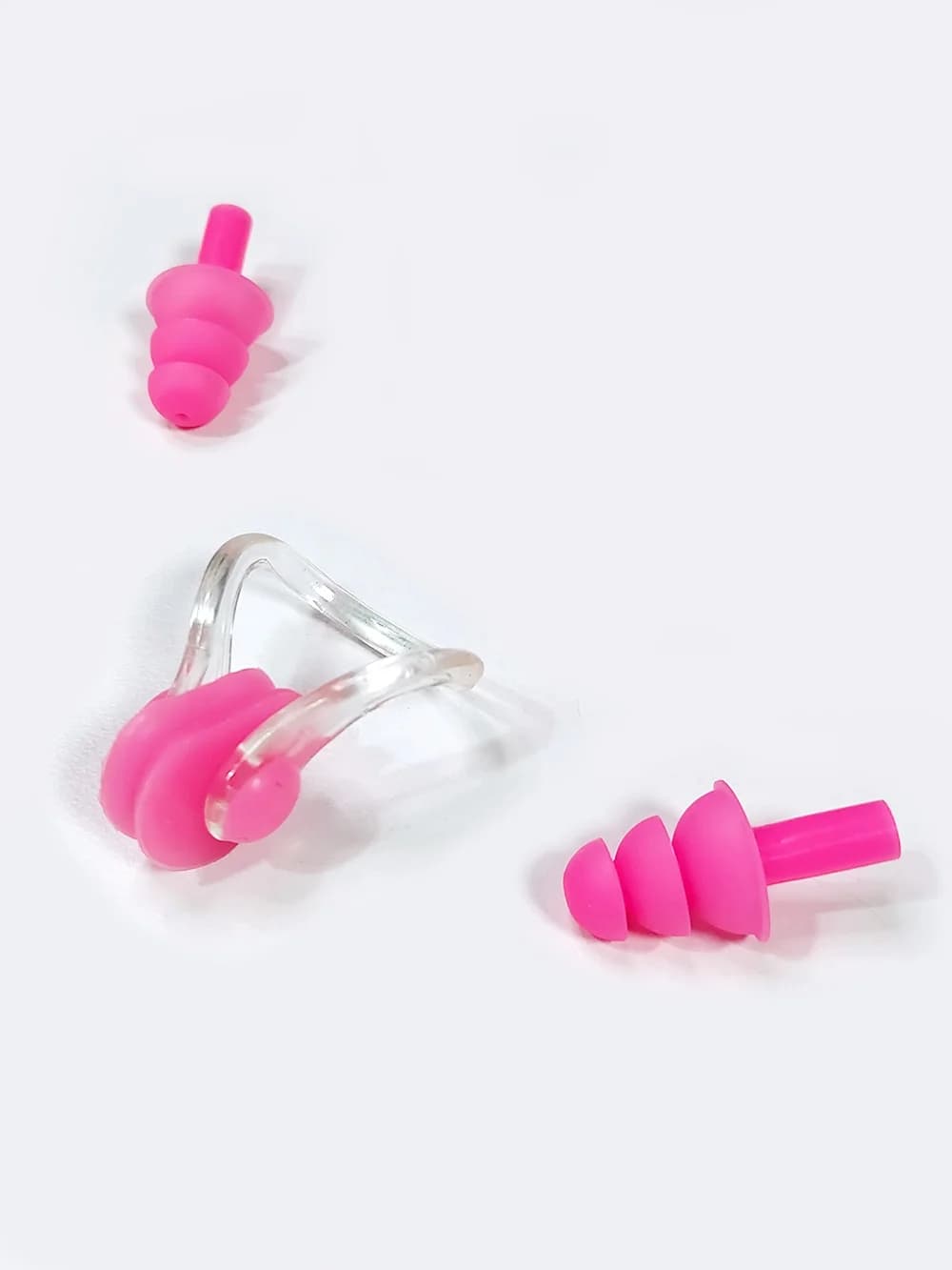 گوش گیر و دماغگیر استخر زنانه و دخترانه صورتی رنگ برای شنا سیلیکونی اسپیدو ( Speedo )
