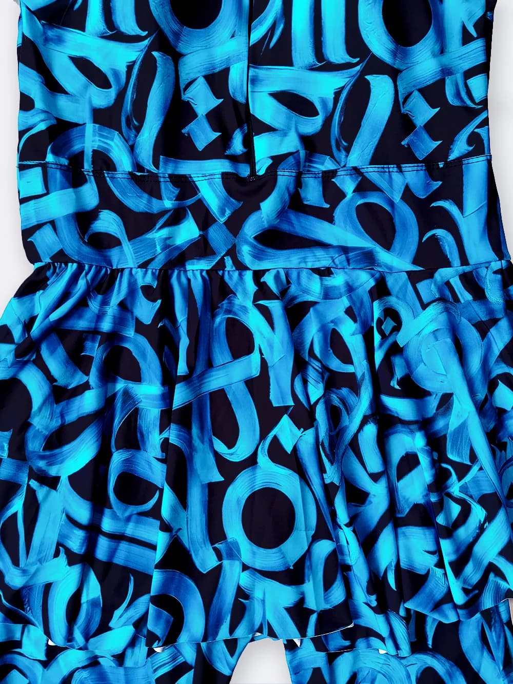 مایو اسلامی نیمه پوشیده زنانه دامنی کاپ دار اسپیدو ( Speedo ) شلوارک دار آبی — تصویر ۵