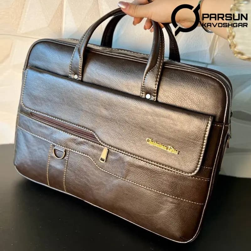 کیف دستی لپ تاپ چرمی Christian Dior — تصویر ۳